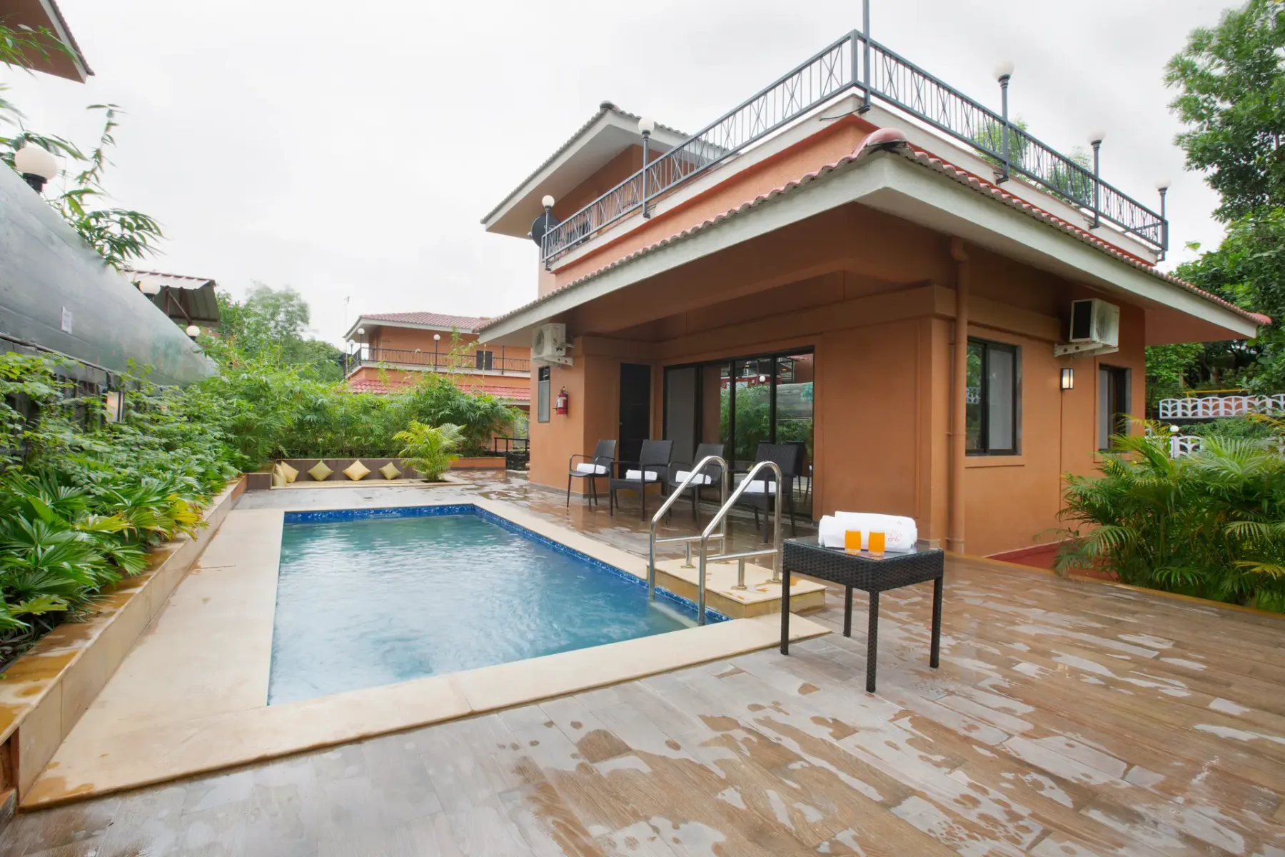 Dhyana Nithyam Ekaant (8 Bedroom Entire Stay)