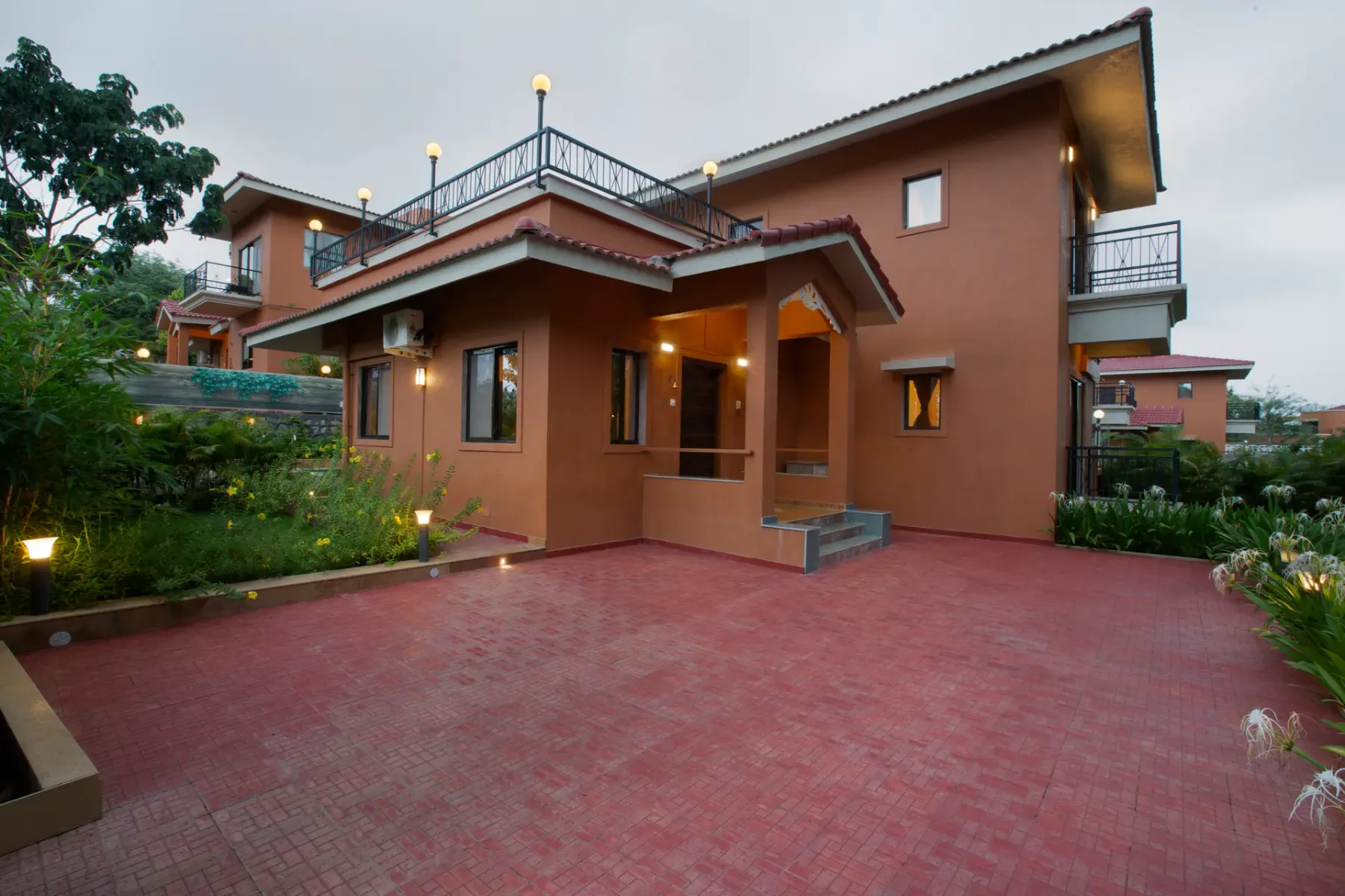 Dhyana Nithyam Ekaant (8 Bedroom Entire Stay)