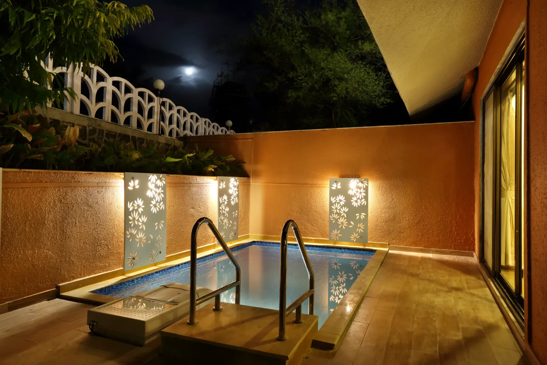 Dhyana Nithyam Ekaant (8 Bedroom Entire Stay)