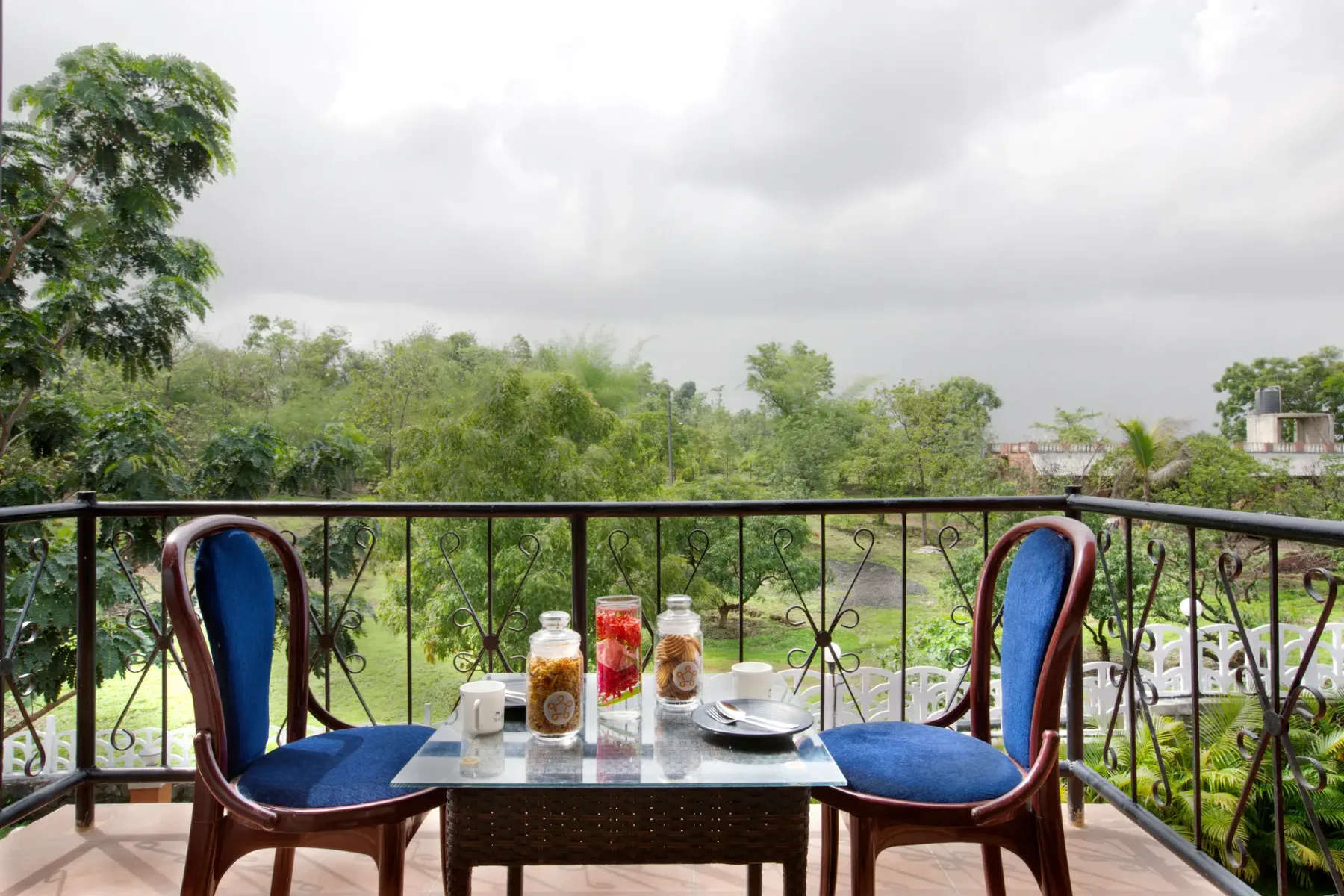 Dhyana Nithyam Ekaant (8 Bedroom Entire Stay)