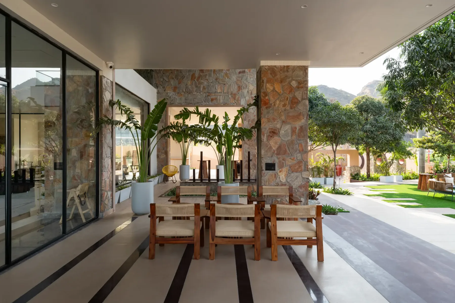 Solitaire Villa