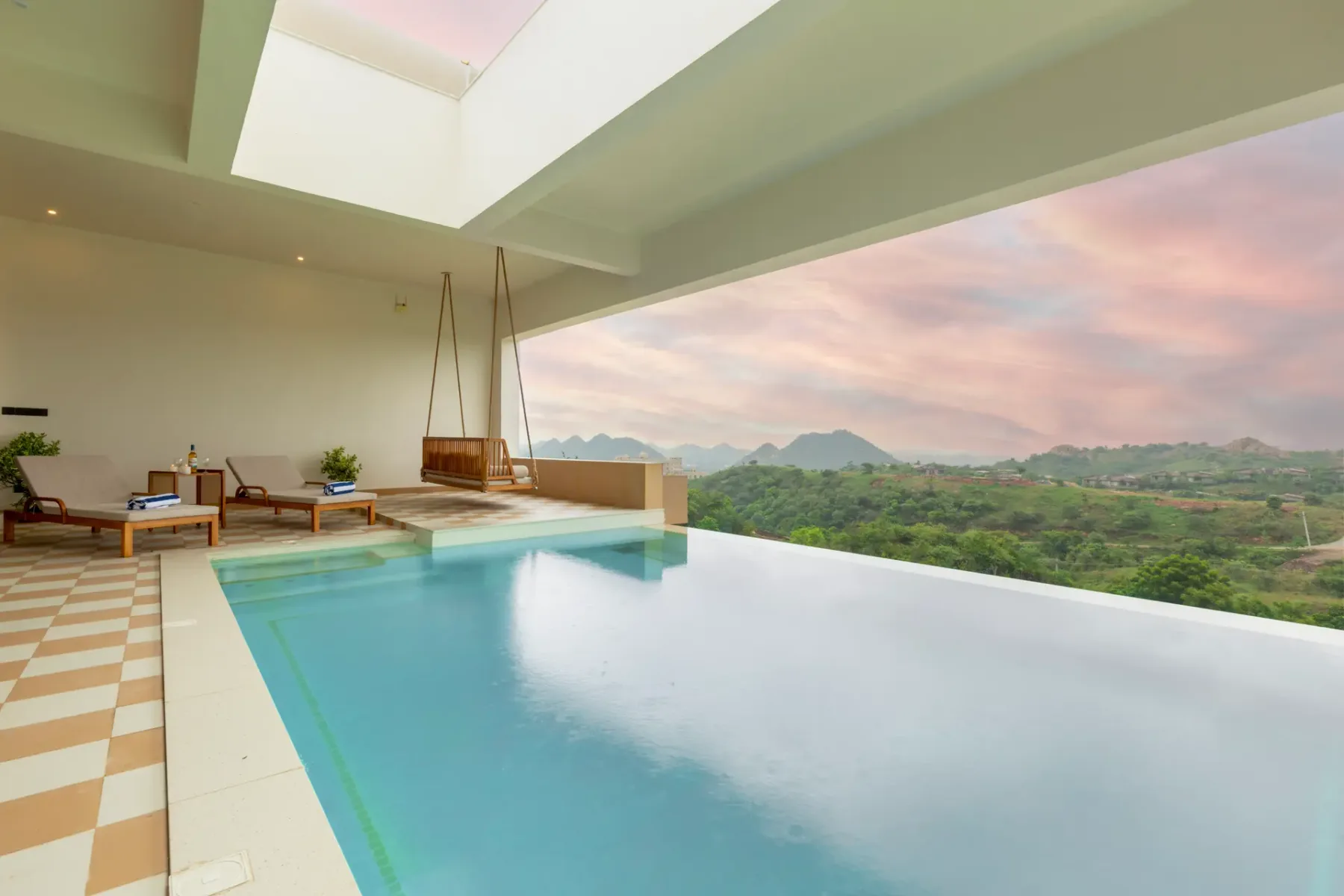 Aurum Villa, Moringa Valley