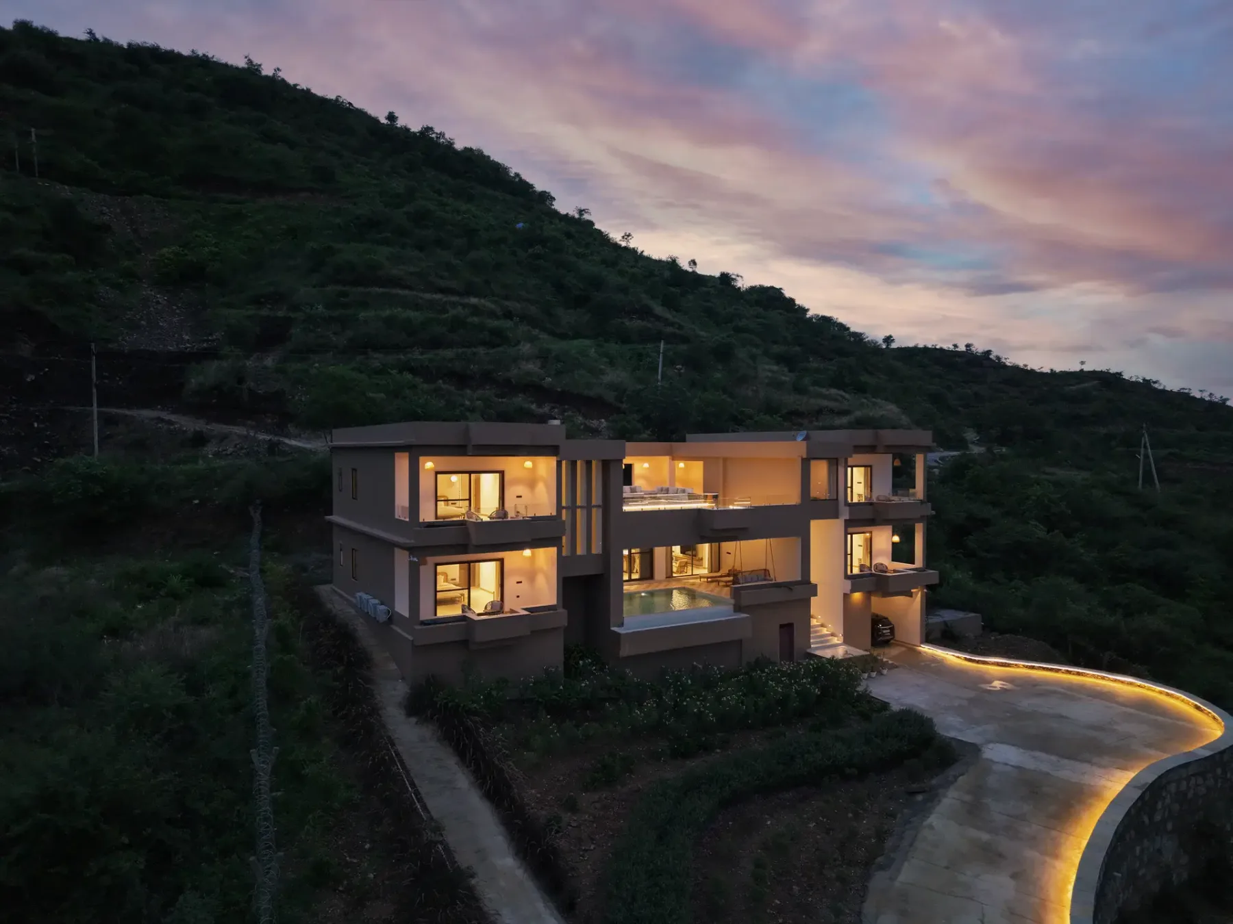 Aurum Villa, Moringa Valley