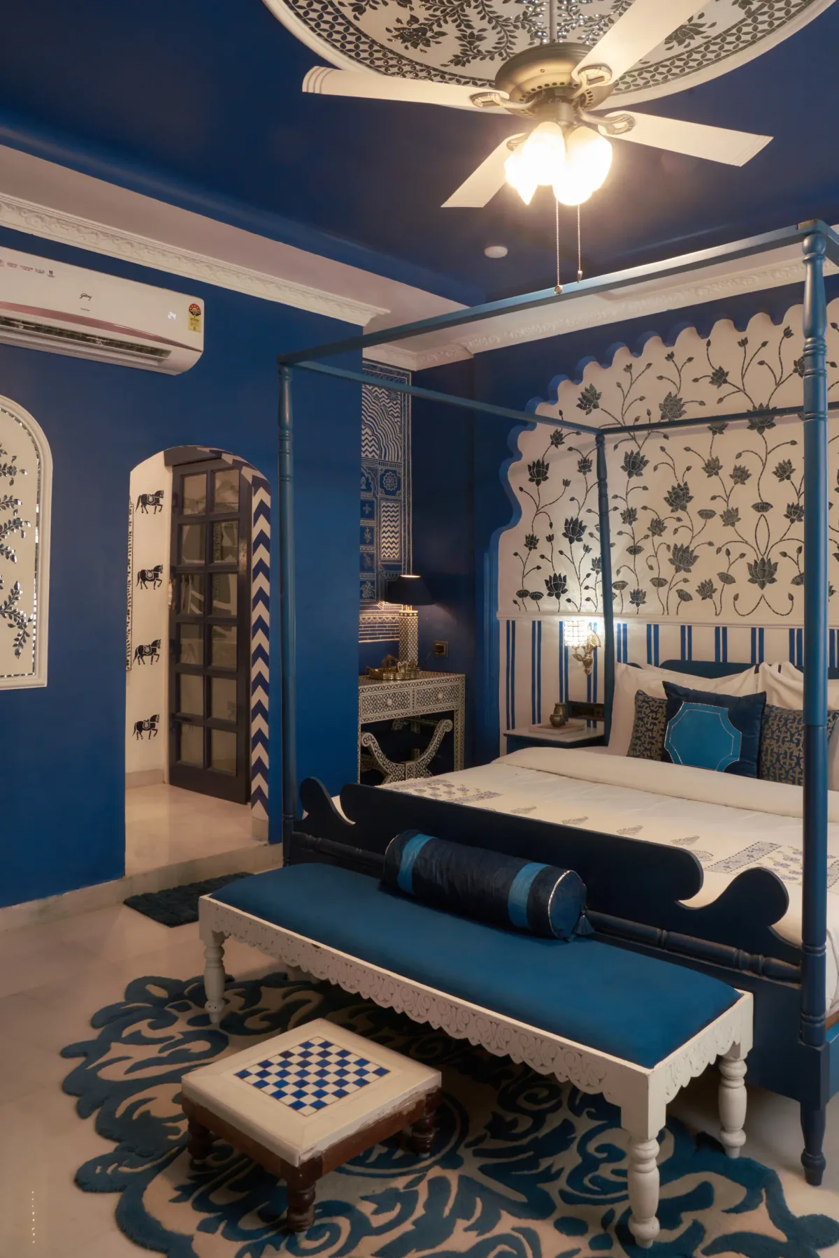 Rang Havelii (Premium Rooms)