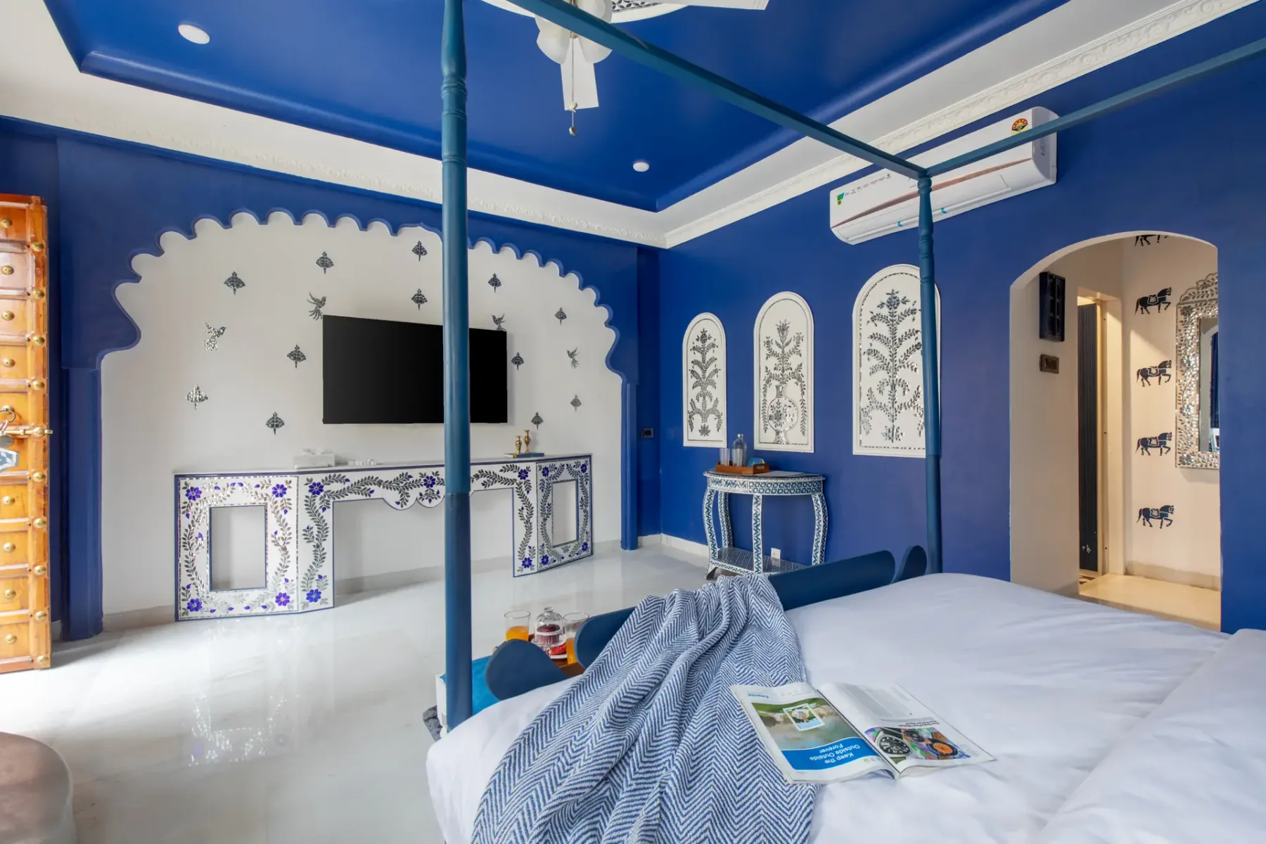 Rang Havelii (Premium Rooms)