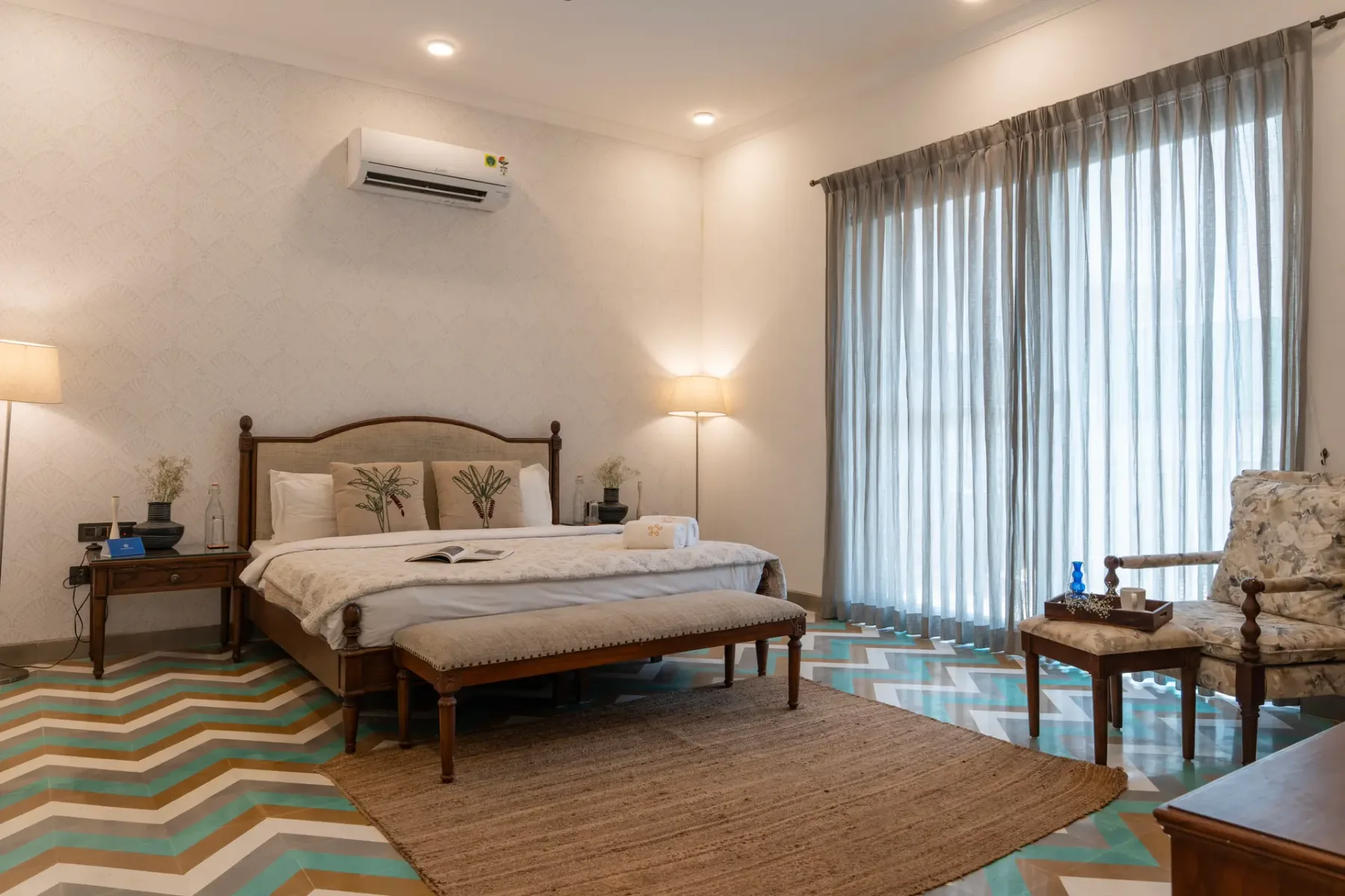 House of Arches, Assagao