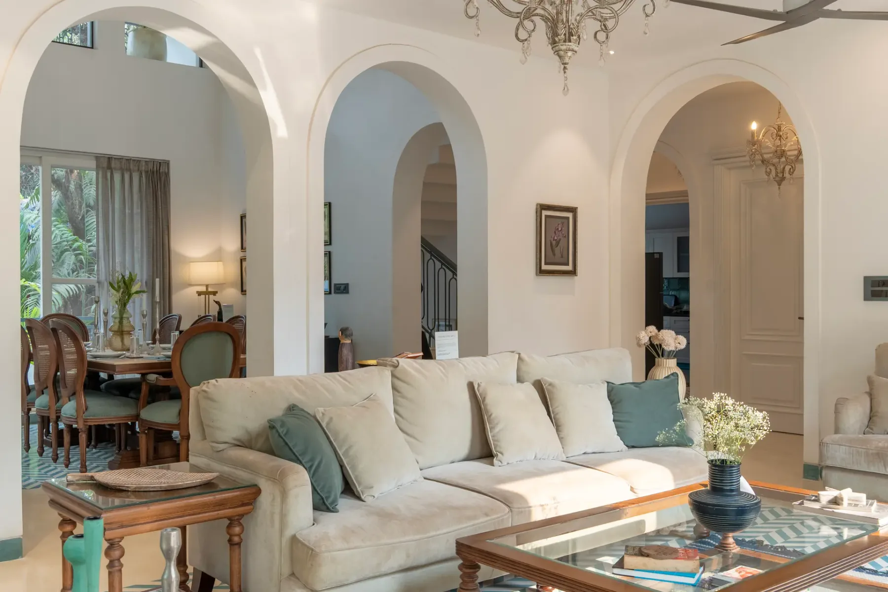 House of Arches, Assagao