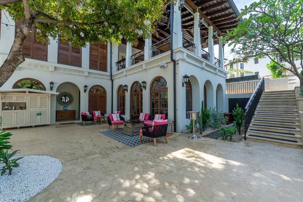 207 Plaza Pienza