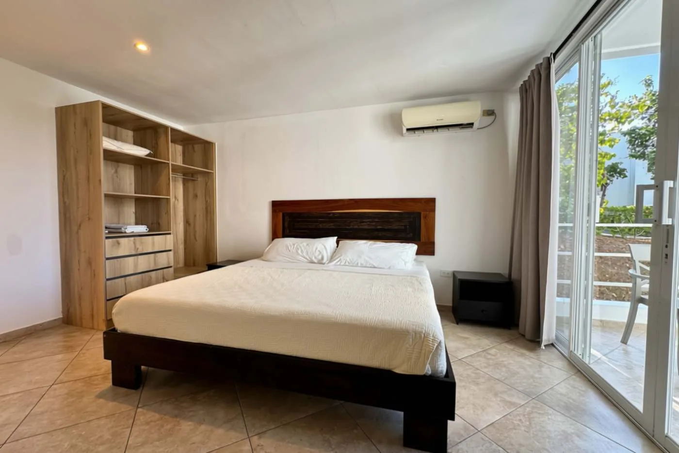Jama | Apartment II