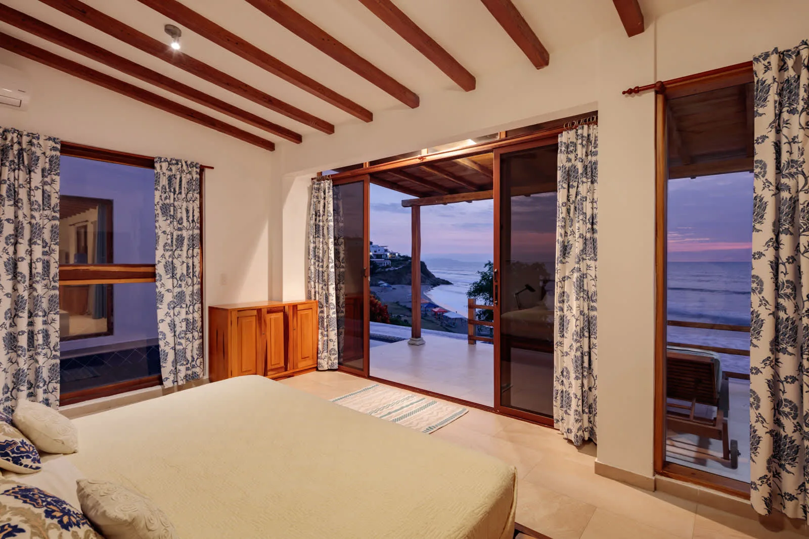 Jama | Collection Residence VII