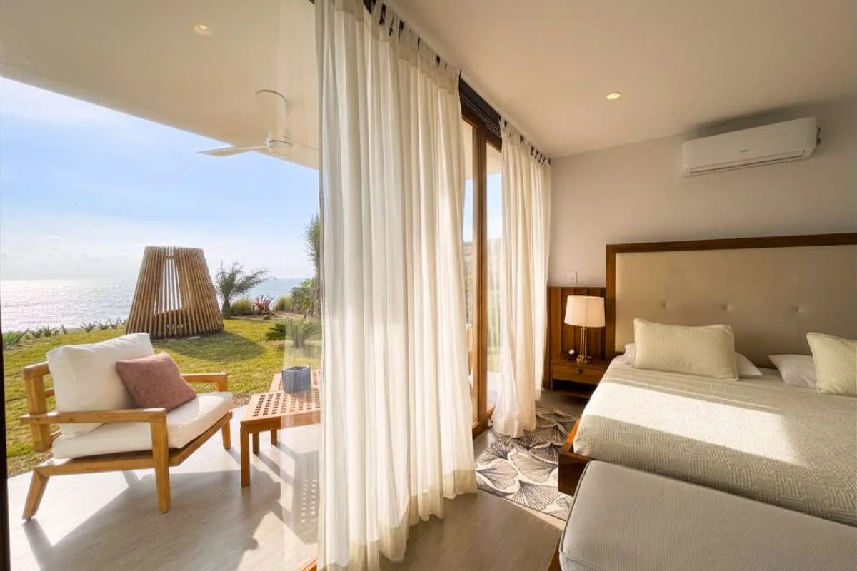 Jama | Beachfront Private Villa