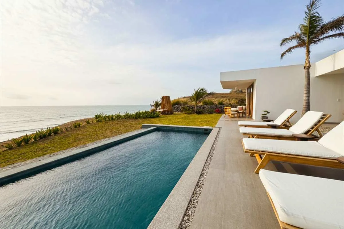 Jama | Beachfront Private Villa