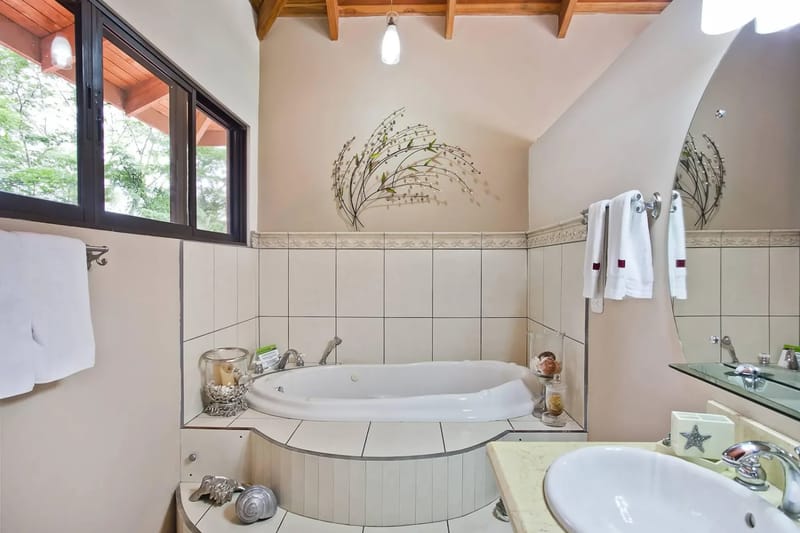 Tradewinds Villa · 13. Tradewinds Villa
