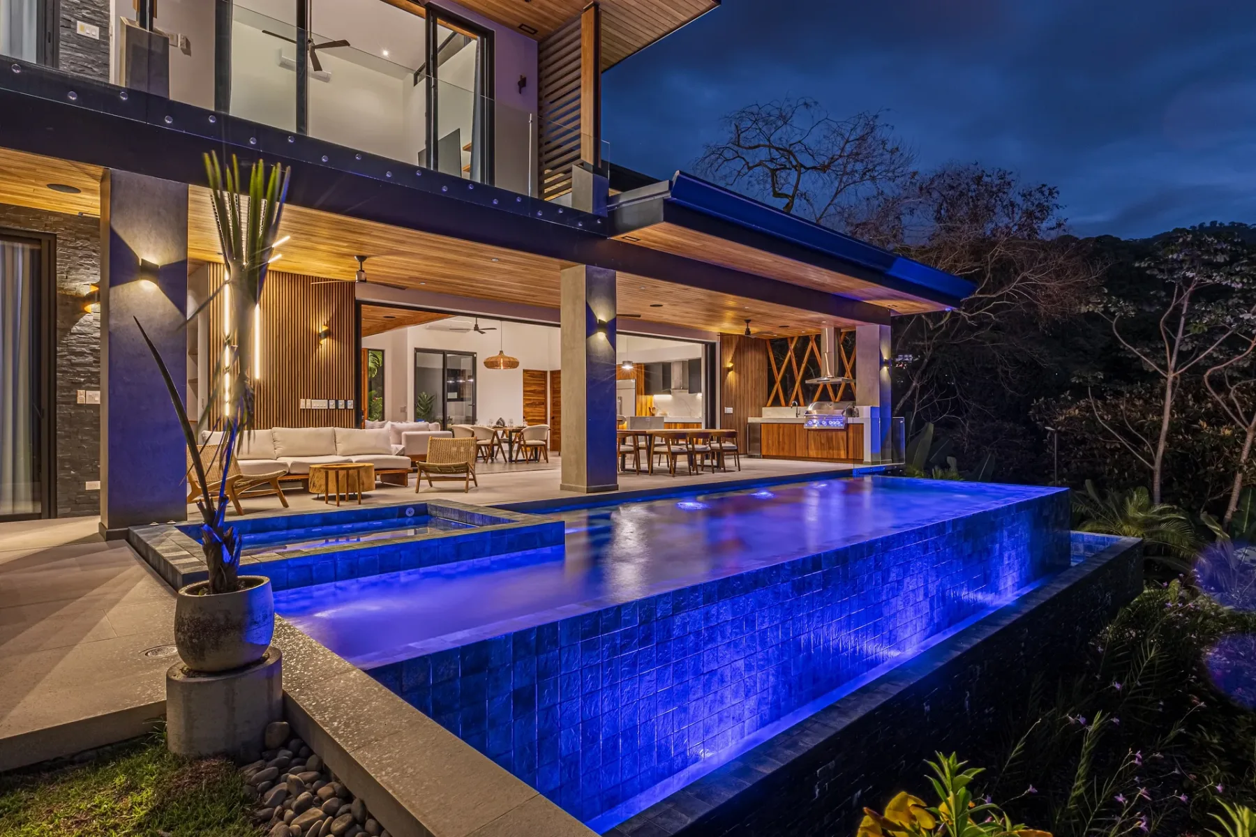 Pacific Paradise · 18. Pacific Paradise