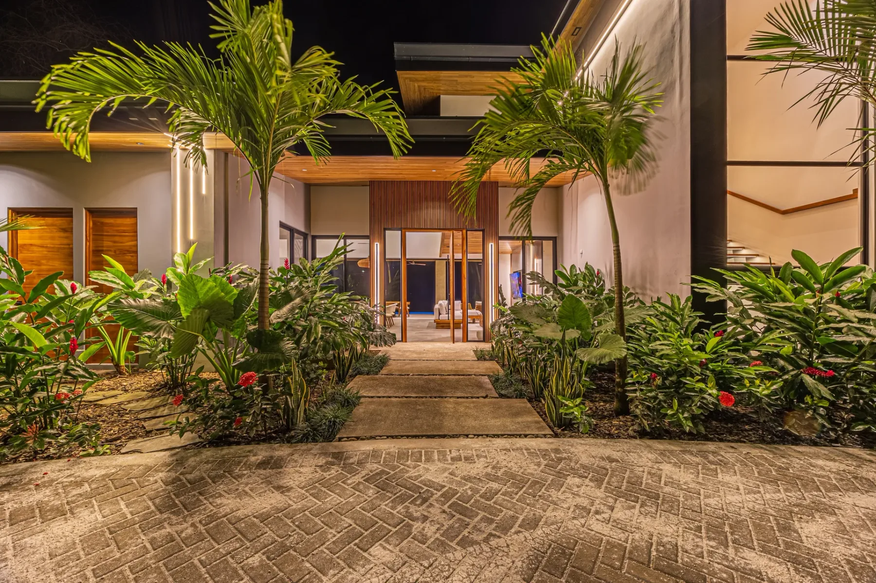 Pacific Paradise · 24. Pacific Paradise