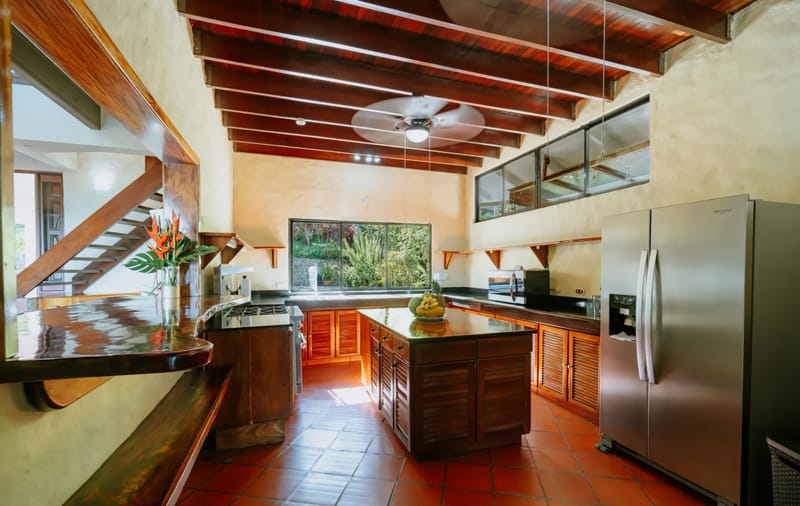 Villa Pelicano · 12. Full kitchen
