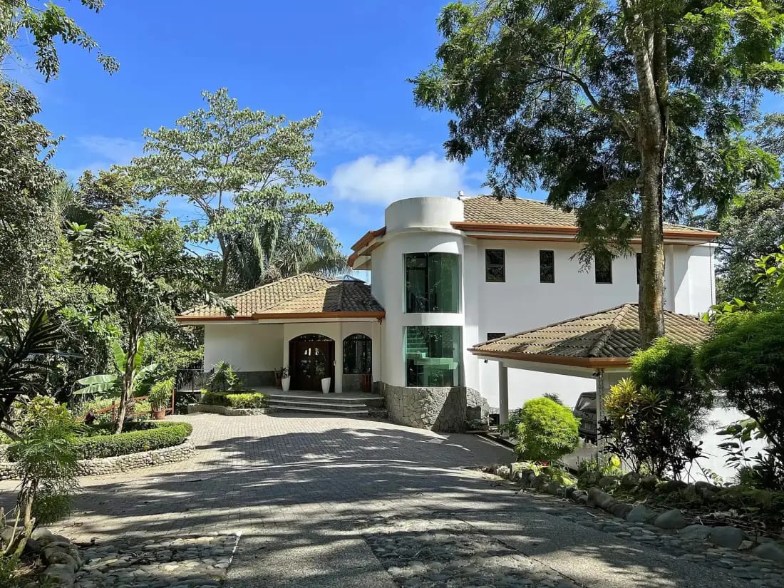 Casa Anjali Luxury Villa