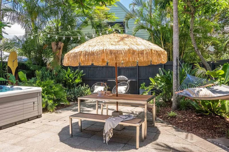 Gidgets House – renovated beach house with hot tub
