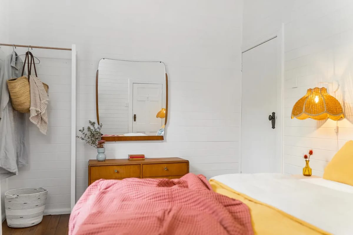 Mullum River House – waterfront heritage home