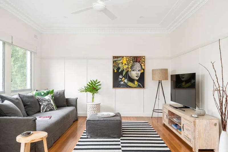 The White Rabbit – with studio & covered deck