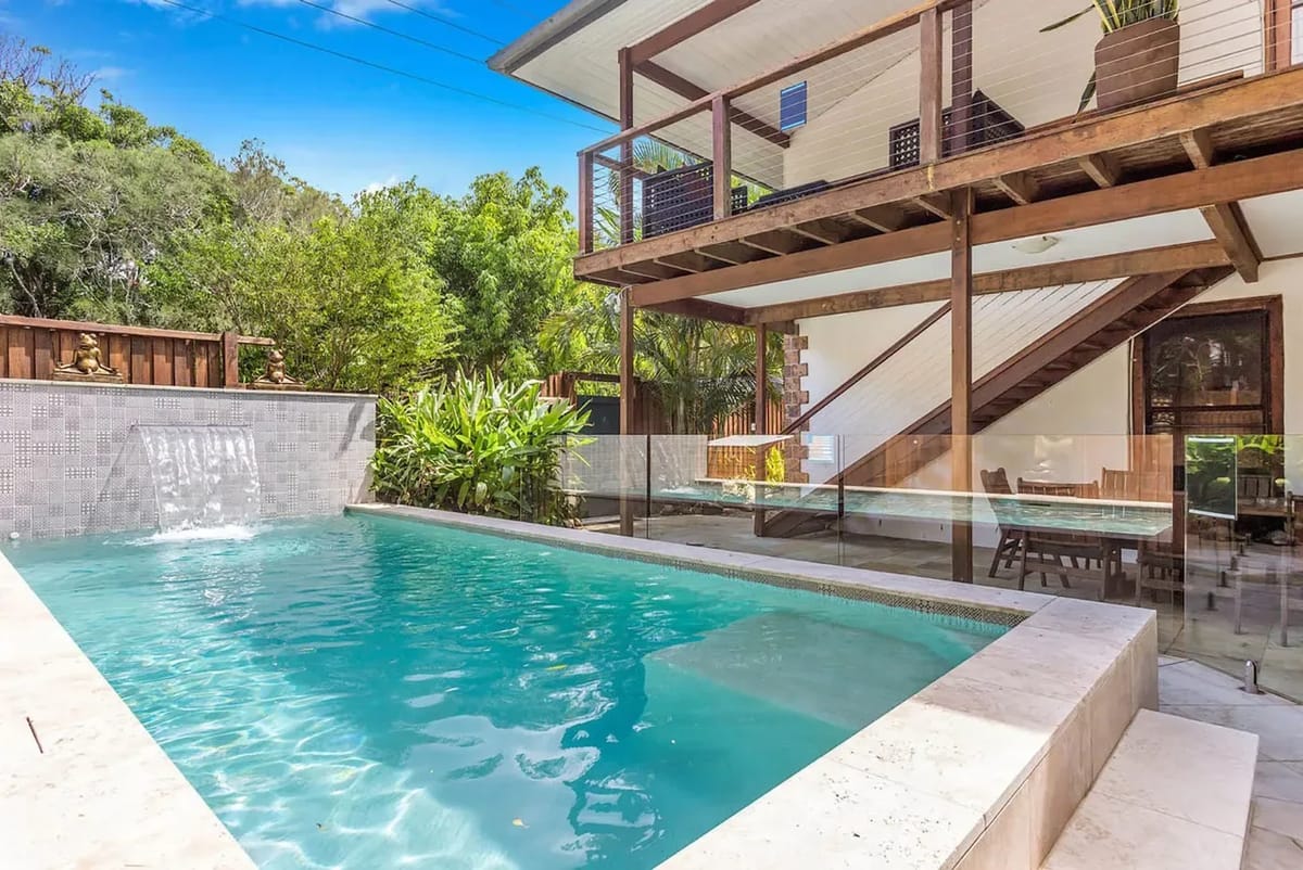 Skye Lodge – 7 Bedroom charming Balinese retreat with designer pool