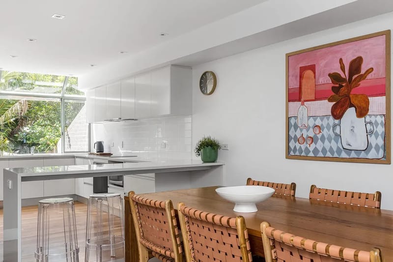 1 James Cook Apartments | Opposite Clarkes Beach