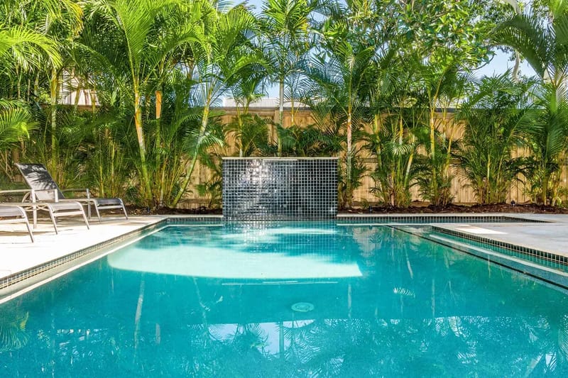 Bangalleys – beachside retreat with large pool
