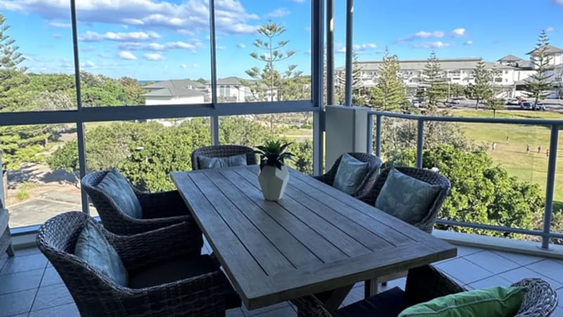 luxury-apartment-1314-at-bells-boulevard