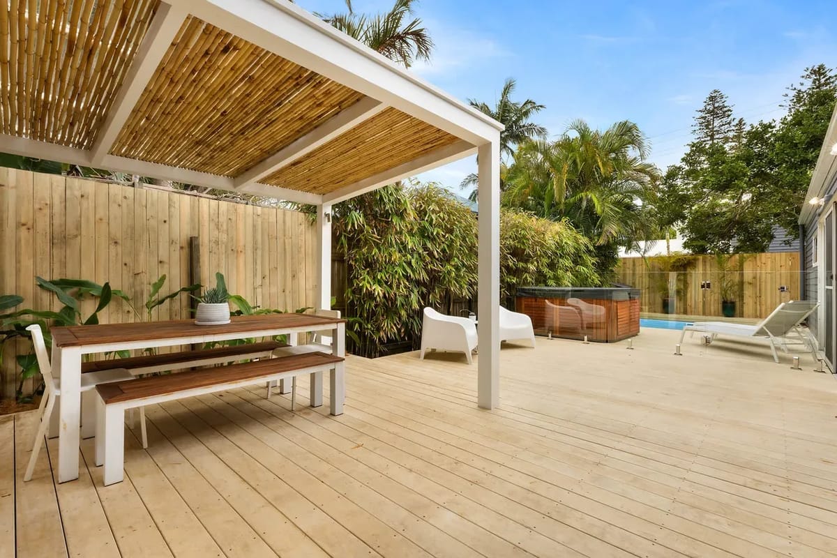 Aaloka Bay – heritage charm w. pool &amp; spa