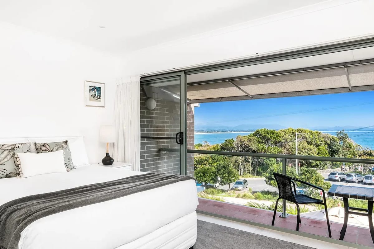11 James Cook Apartments – w. pool &amp; beach access