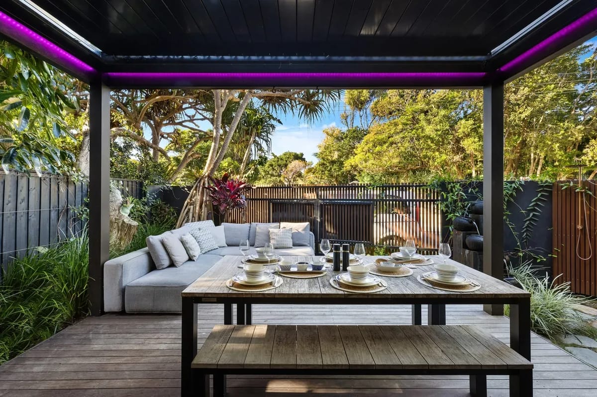 Noire at the Beach – Steps from Belongil Beach