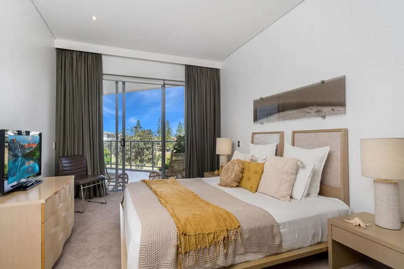 Luxury Apartment 1206 at Bells Boulevard