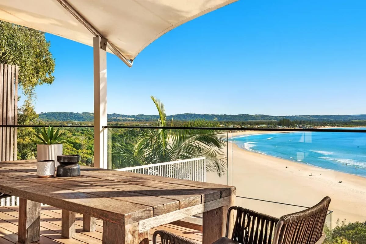 Sway – stunning 5 BR beach house with pool