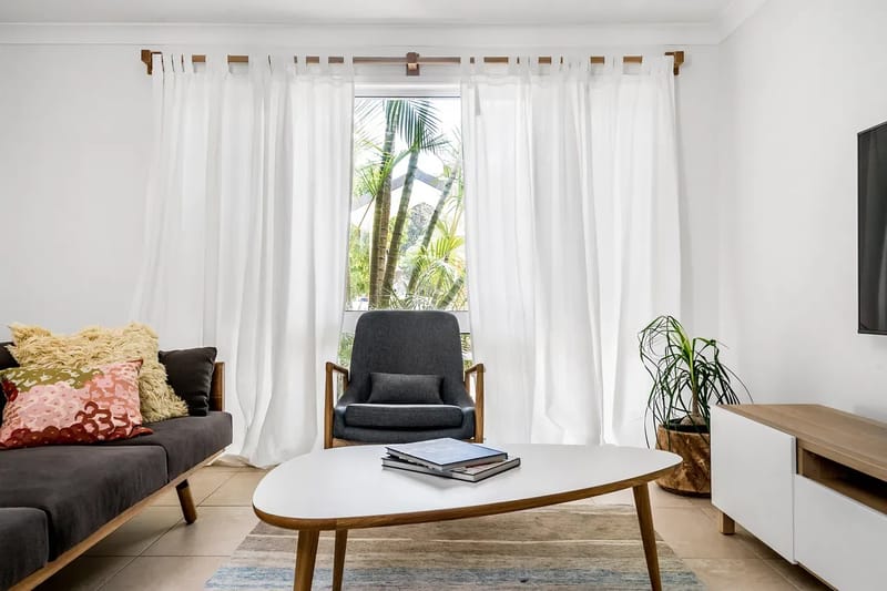 Baby Blue – 3 BR villa steps from Tallow Beach