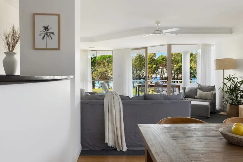 Oceanfront Byron Palms – 2 BR Main Beach apartment