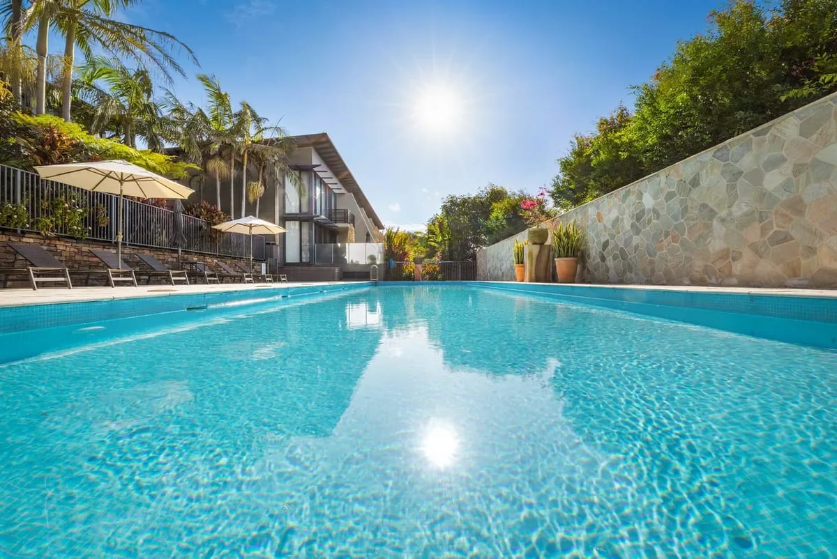 Kiah – nestled between Main & Belongil Beaches
