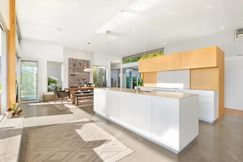 The Springs – architect-designed home with pool