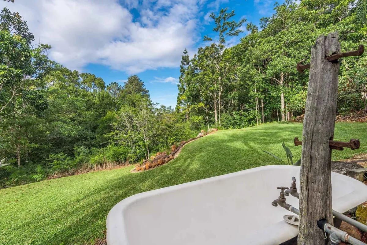 Twin Tallows – secluded couples retreat