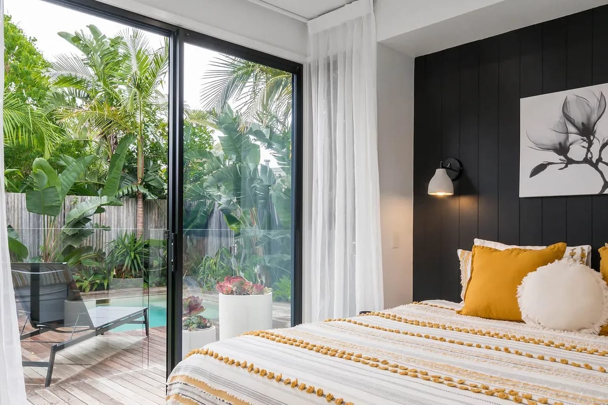 Melaleuca – luxury 4BR retreat with pool