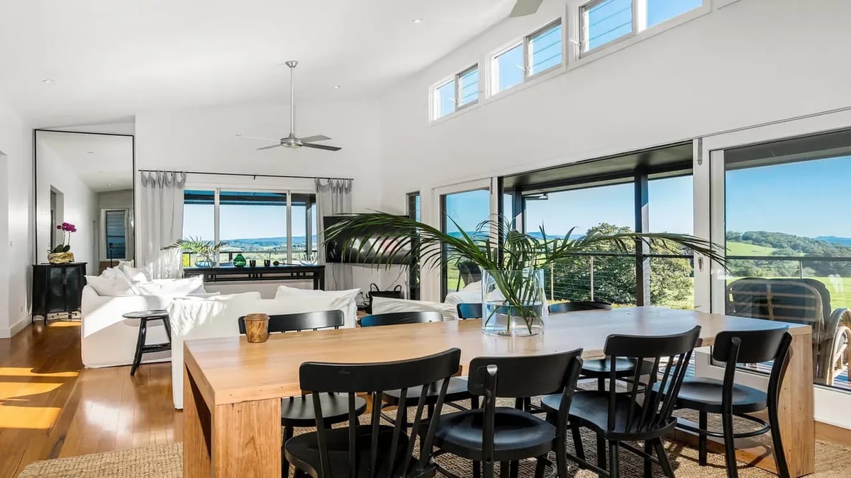 Illuka on Coopers – hinterland retreat with pool