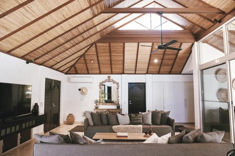 Grand Luxe Villa B – 19B Gordon St