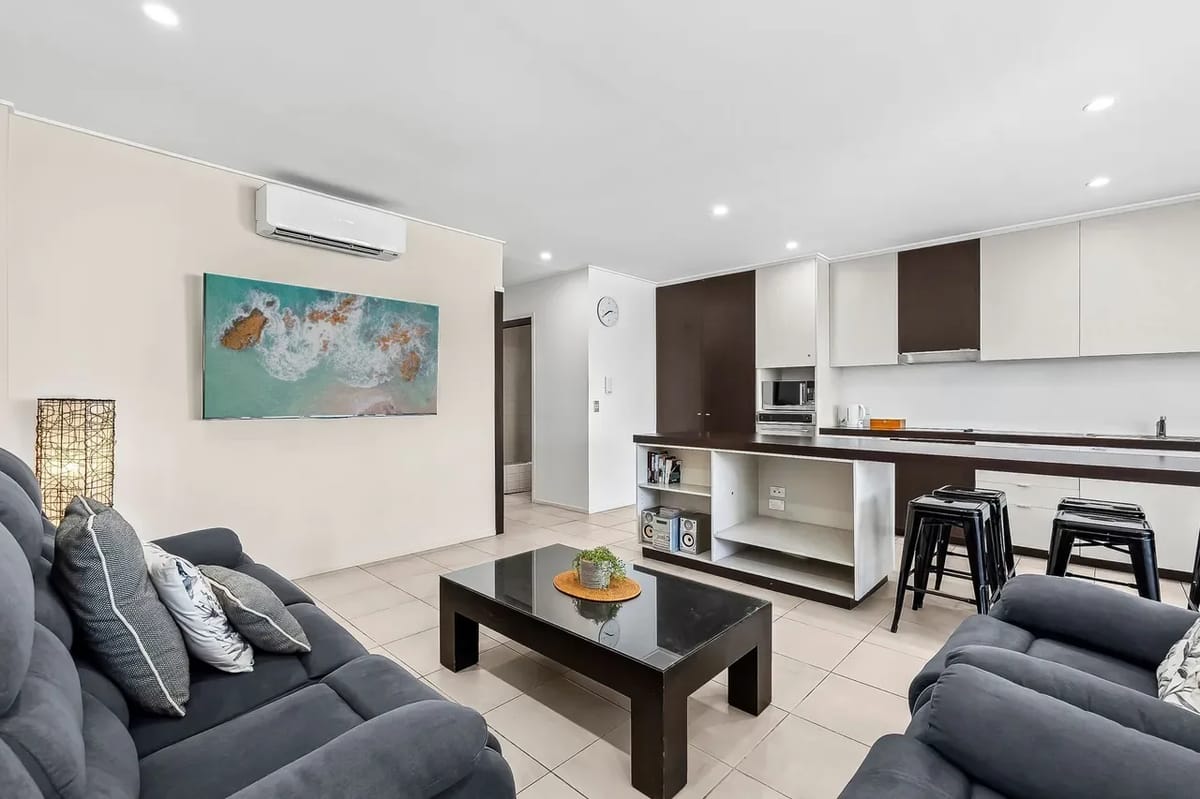 Paradiso 3 Bedroom Family Roof Top 350