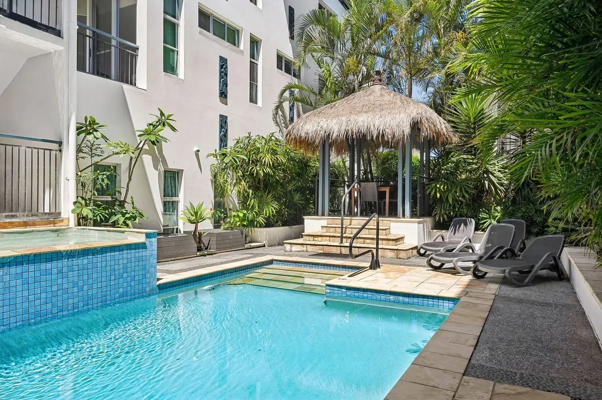 Paradiso 3 Bedroom Family Roof Top 344