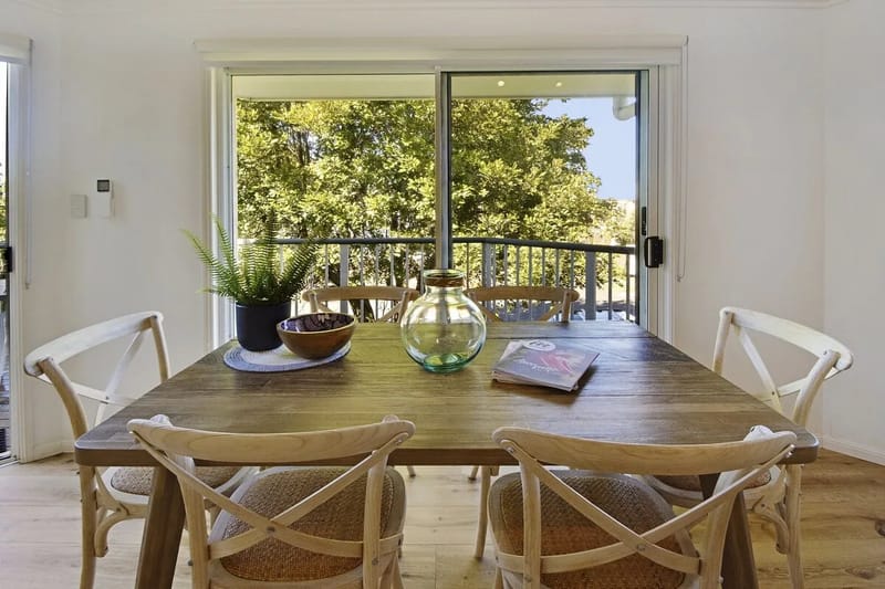 Advance Retreat On Sunrise Beach Noosa