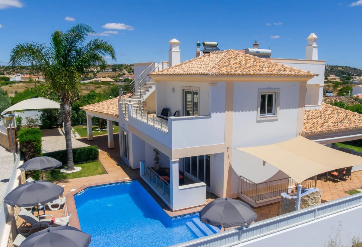 Villa Laguna