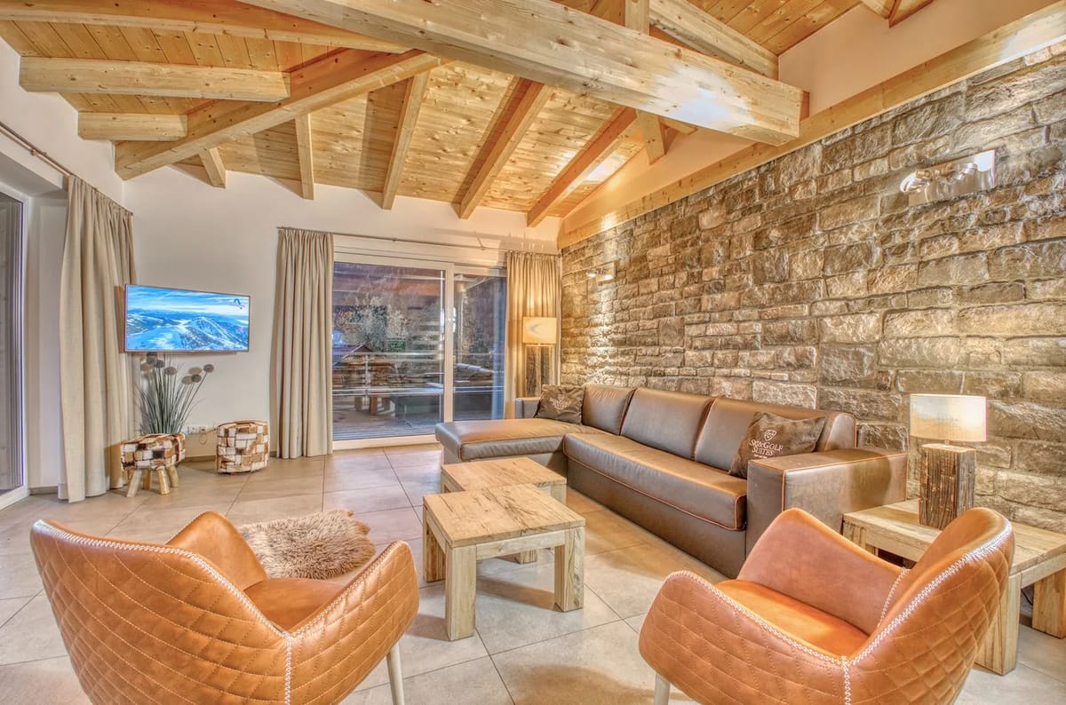 Penthouse Ski & Golf