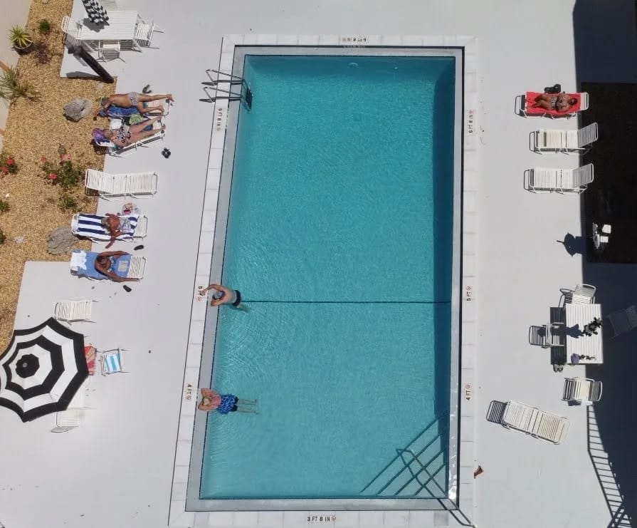 Awesome location! Great Pool, Near Beach & Golf!