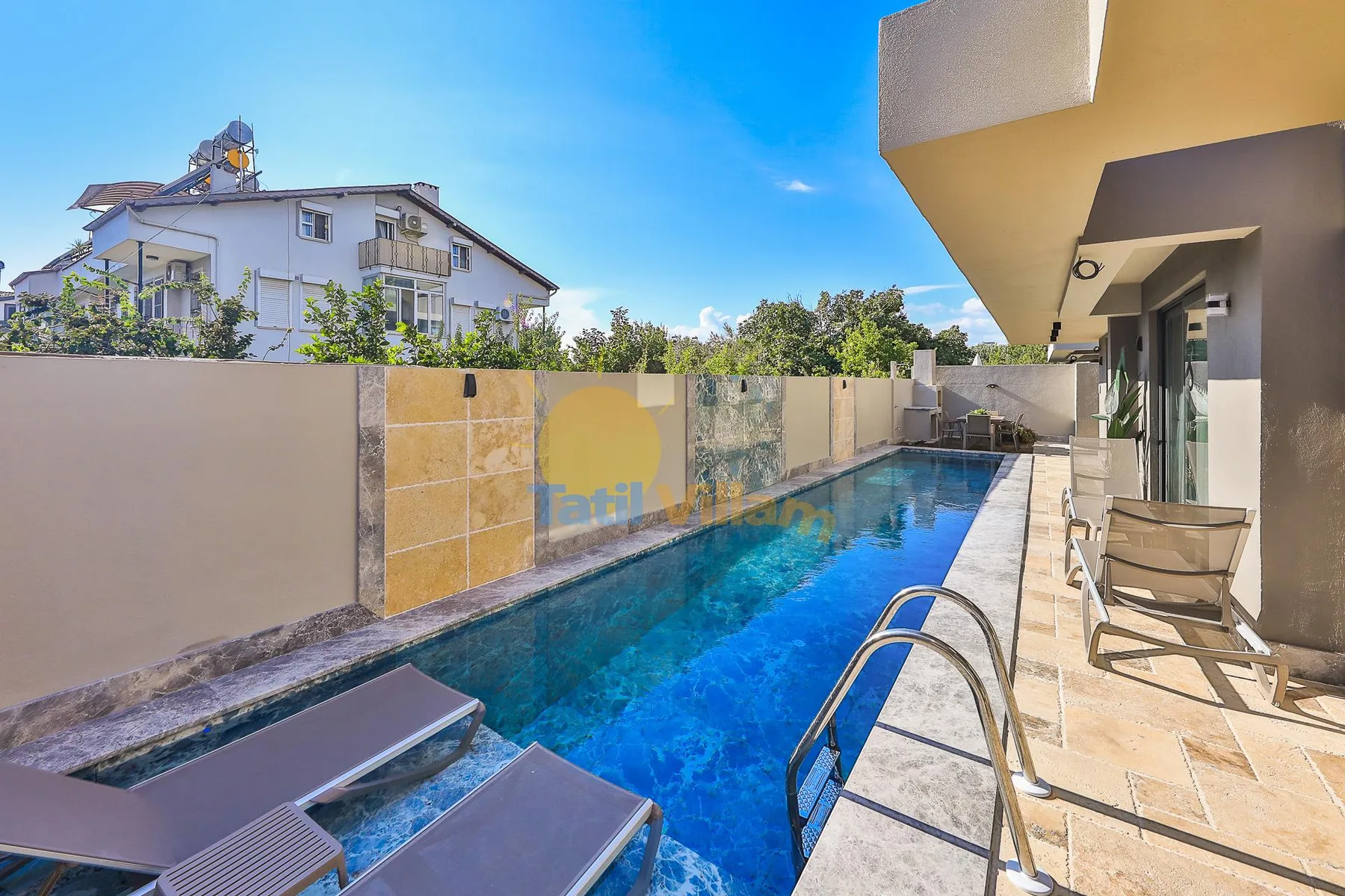 Villa Camelot