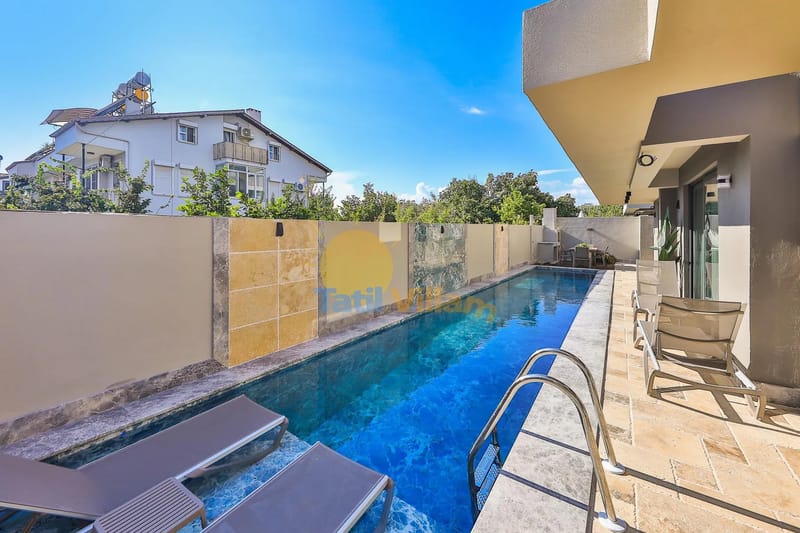 Villa Camelot