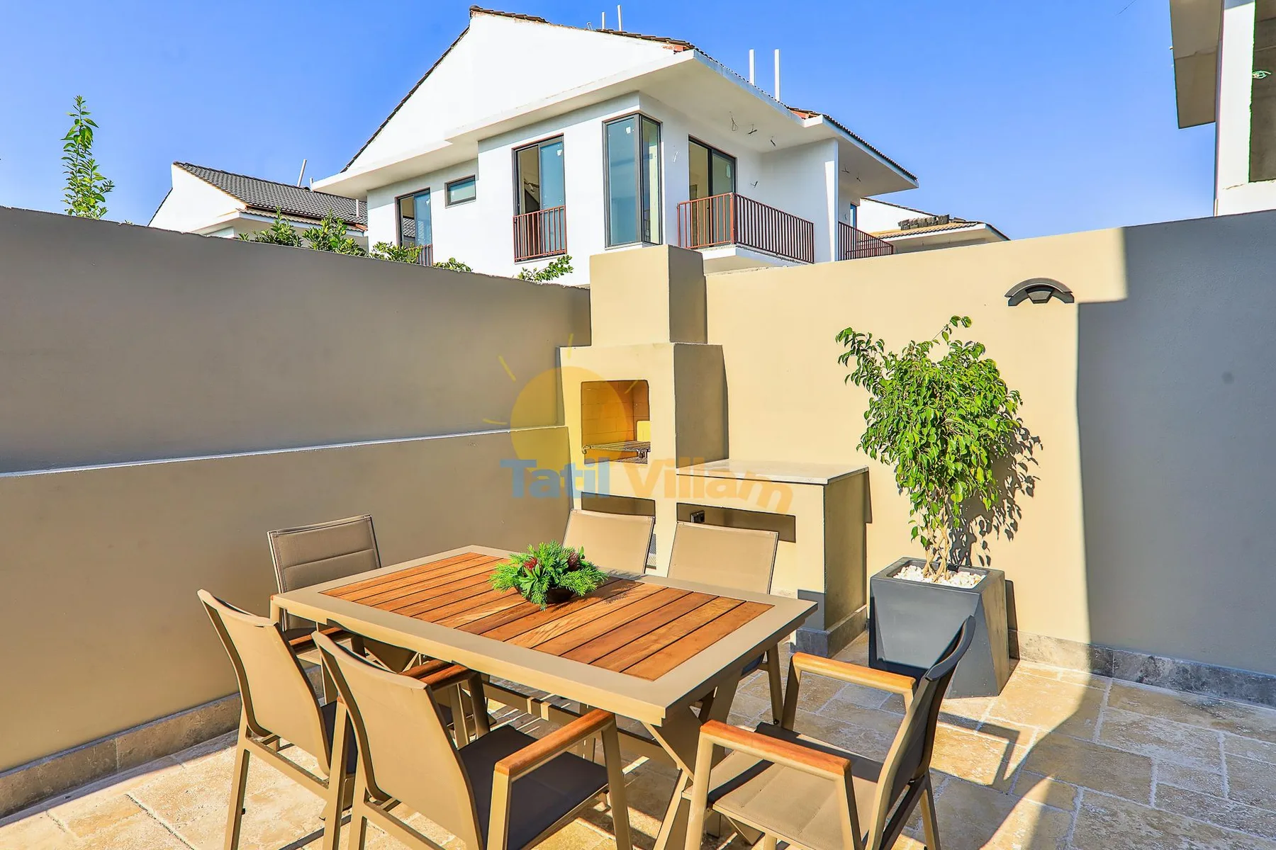 Villa Dior